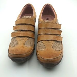 HANDMADE SUEDE WOMAN WEDGE SHOES